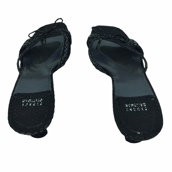 Stuart Weitzman Croc Embossed Leather square toe - Picture 3 of 8